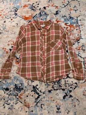 Time and Tru Brown and Red Plaid Button-Down Shirt